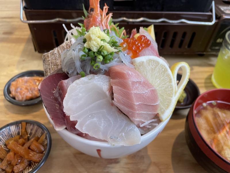 海鮮丼