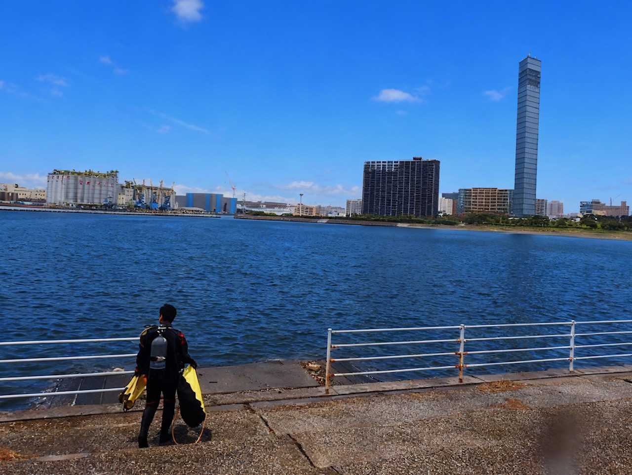 千葉ポートタワーとビーチプラザ